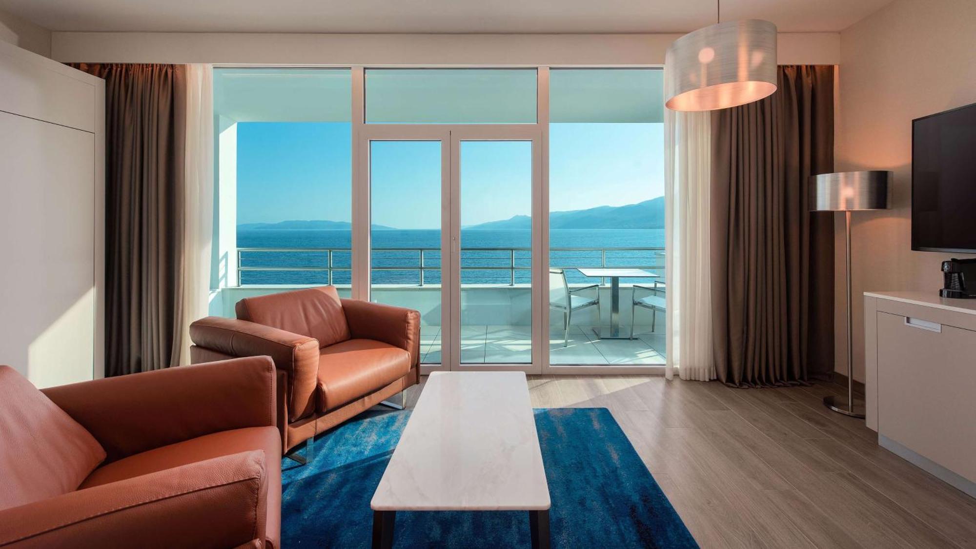 Hilton Rijeka Costabella Beach Resort And Spa Екстериор снимка