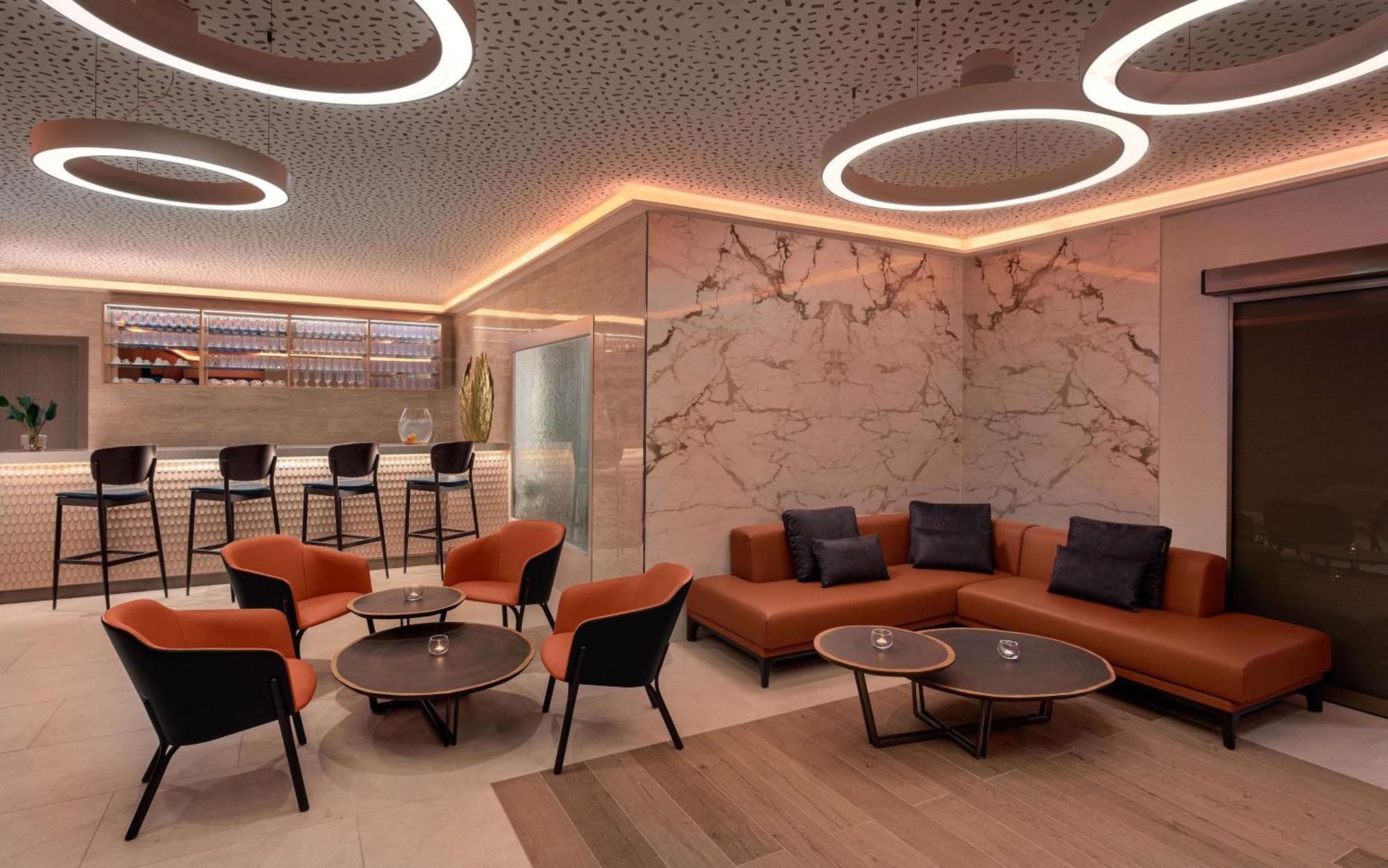 Hilton Rijeka Costabella Beach Resort And Spa Екстериор снимка The lounge at the airport